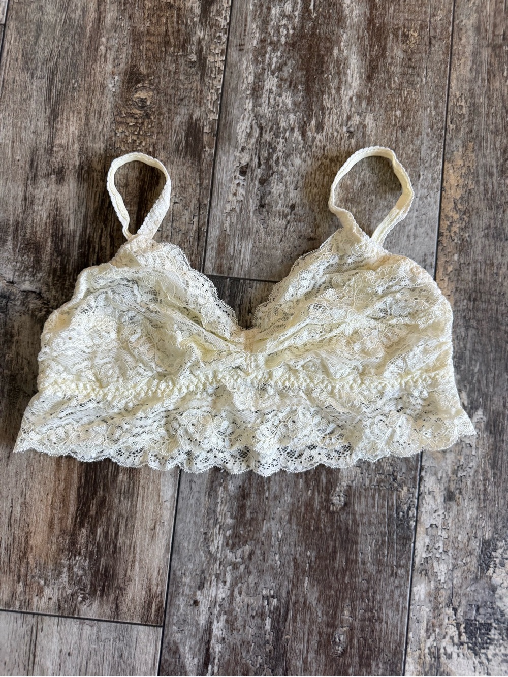 2 for $10 sale: Fab’rik ivory cream lace bralette - L